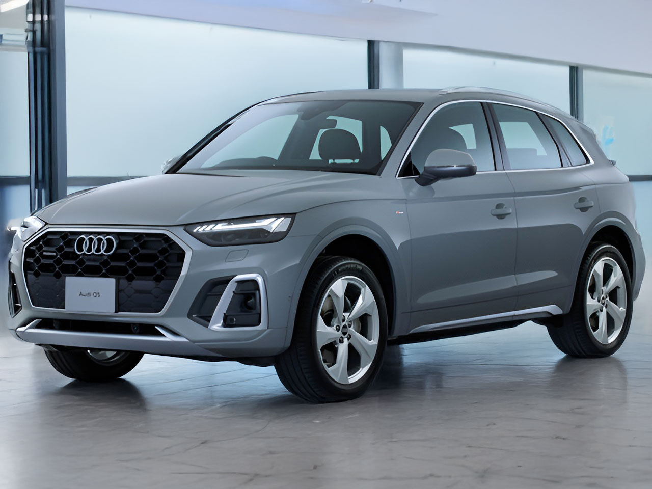 アウディ Q5