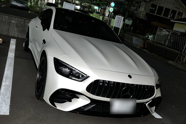 メルセデスAMG GT4ドアクーペ