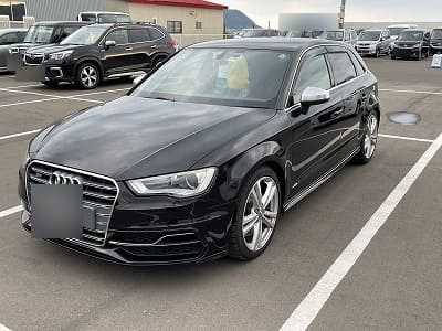 アウディ S3スポーツバック 2.0 4WD