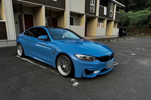 BMW M4クーペ M DCT ドライブロジック