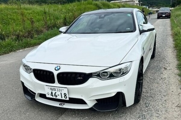 BMW M4クーペ 3.0