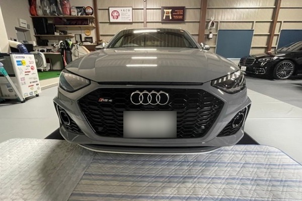 アウディ RS4アバント 2.9 4WD