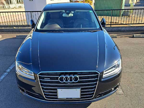 アウディ A8 4.0 TFSI クワトロ 4WD