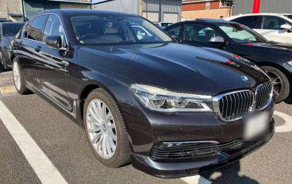 BMW 7シリーズ 740i