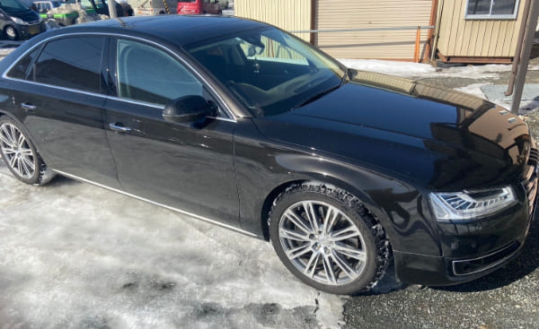 アウディ A8 L 4.0 TFSI クワトロ 4WD