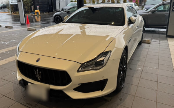 マセラティ クアトロポルテ モデナ AWD