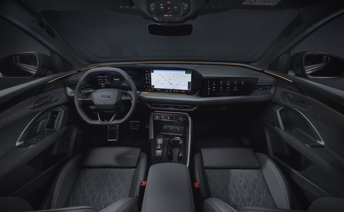 新型Q5のインテリア（コックピット）