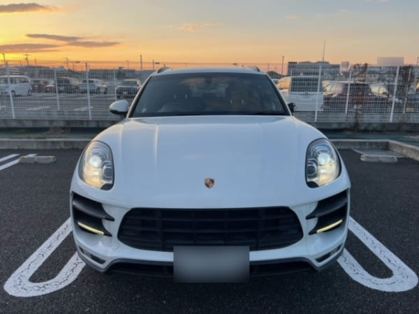 ポルシェ マカン ターボ PDK 4WD