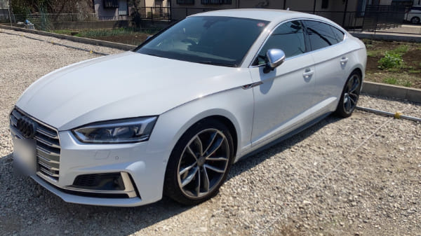 アウディ S5スポーツバック