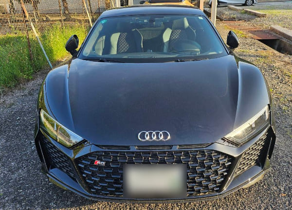 アウディ R8 V10 パフォーマンス 5.2 FSI クワトロ 4WD