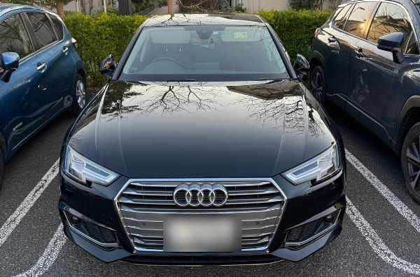 アウディ A4 (セダン) 35TFSIスポーツ