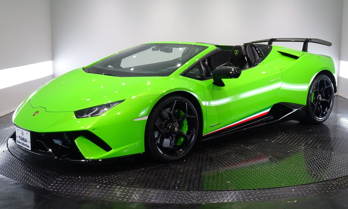 蛍光グリーンのウラカン